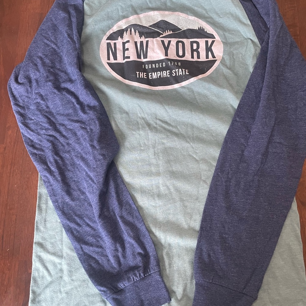 Women’s shirt